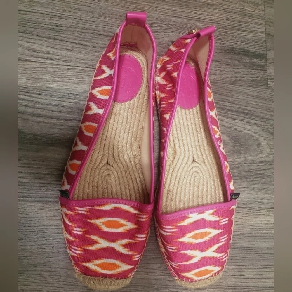 C. Wonder Pink Espadrille Flats Size 8M🌴✌️